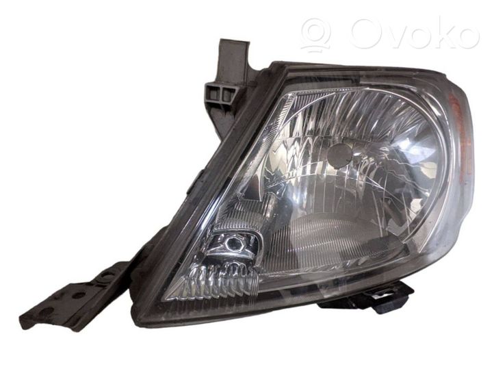 Toyota Hilux (N140, N150, N160, N170) Lampa przednia 811500K011