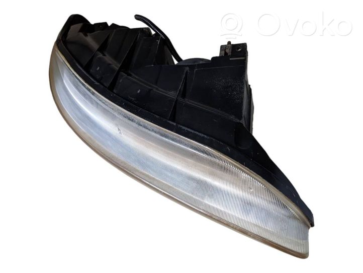 Dodge Intrepid Lampa przednia 4778257