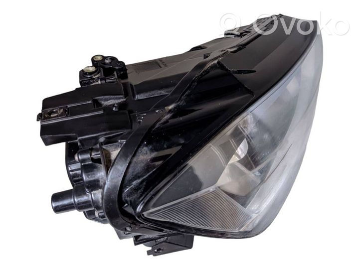 Volkswagen Golf Sportsvan Faro/fanale 517941752A