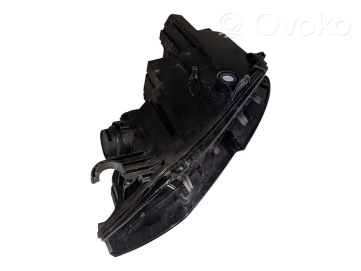 Audi A4 S4 B9 Lampa przednia 8W0941006