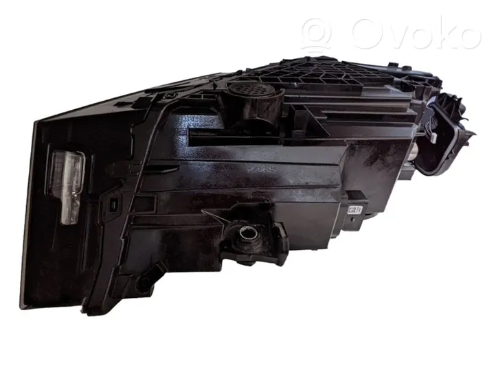 Audi Q7 4M Faro/fanale 4M0941005