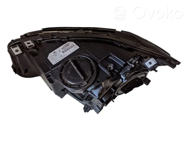 BMW 5 F10 F11 Lampa przednia A8720324012