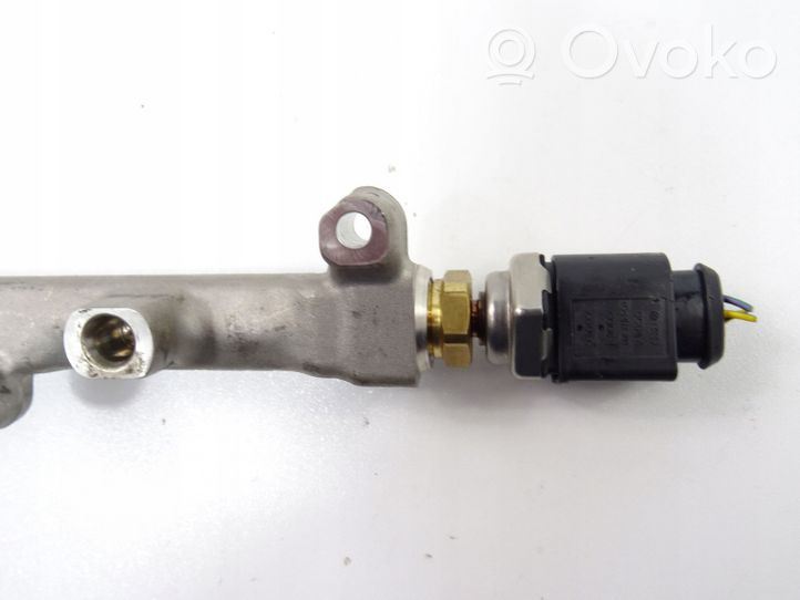 Volkswagen T-Cross Tuyau de conduite principale de carburant 04C133320G