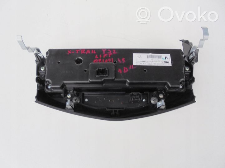 Nissan X-Trail T32 Panel klimatyzacji 275004EA0A