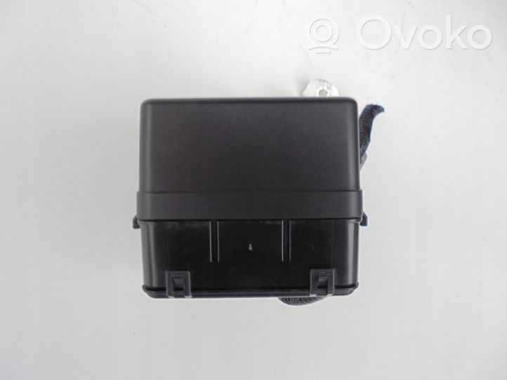 Nissan X-Trail T32 Relay mounting block 