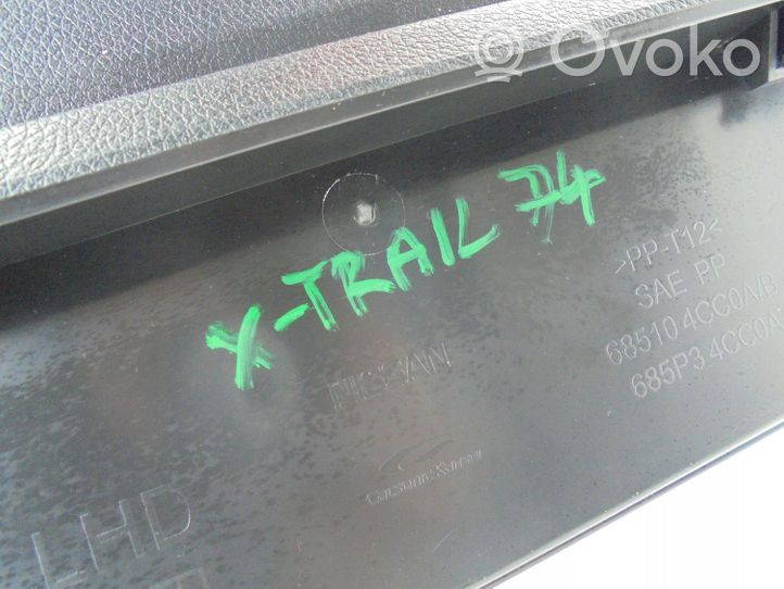 Nissan X-Trail T32 Schowek deski rozdzielczej / Komplet 685104CC0A