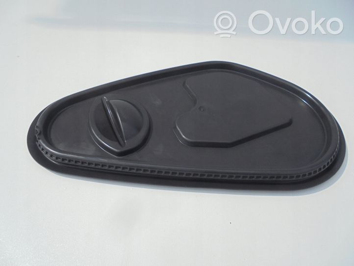 Seat Arona Kita galinių durų apdailos detalė 6F0839915A