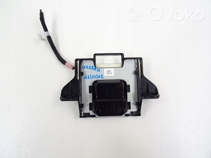 Lexus UX GPS-pystyantenni 8686078010C