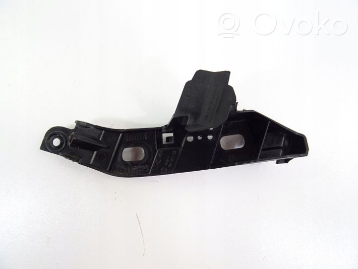 Volkswagen Touran III Supporto di montaggio del parafango 5TA807183