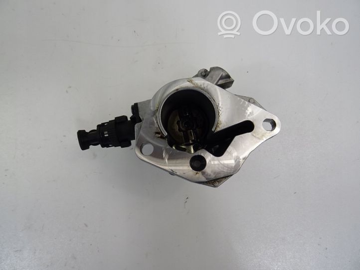 Nissan Micra K14 Alipainepumppu 146505272R