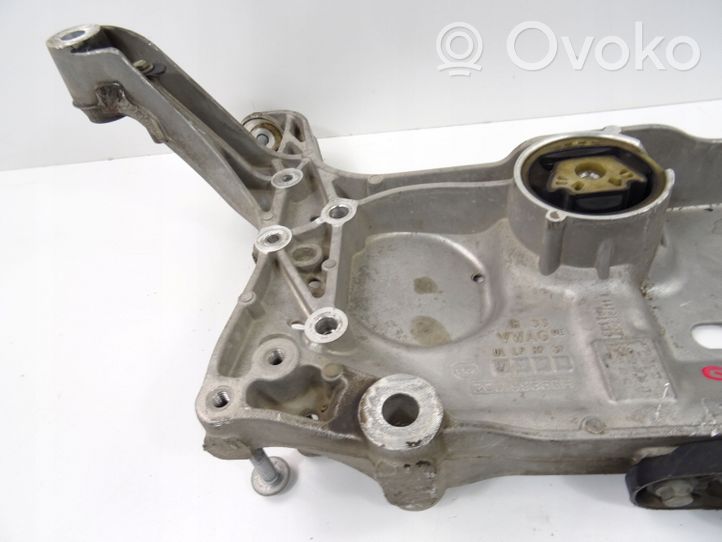 Audi Q3 8U Sottotelaio anteriore 3C0199369H