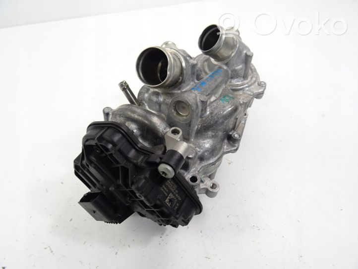 Audi A3 S3 8V Pompe de circulation d'eau 05E121111Q