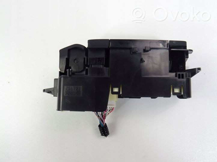 Toyota RAV 4 (XA50) Kit interrupteurs 75L721