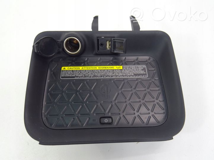 Toyota RAV 4 (XA50) Module de charge sans fil 861C042010C1