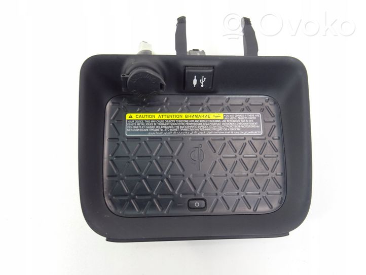 Toyota RAV 4 (XA50) Module de charge sans fil 861C042010C1