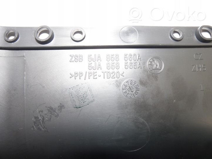 Skoda Rapid (NH) Rivestimento del piantone del volante 5JA858559