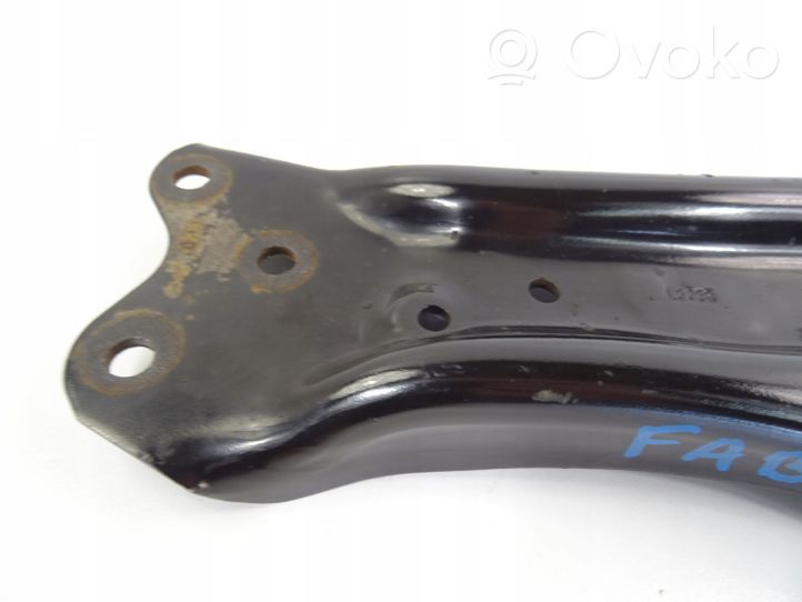 Skoda Fabia Mk3 (NJ) Braccio di controllo sospensione anteriore inferiore/braccio oscillante 6R0407151A