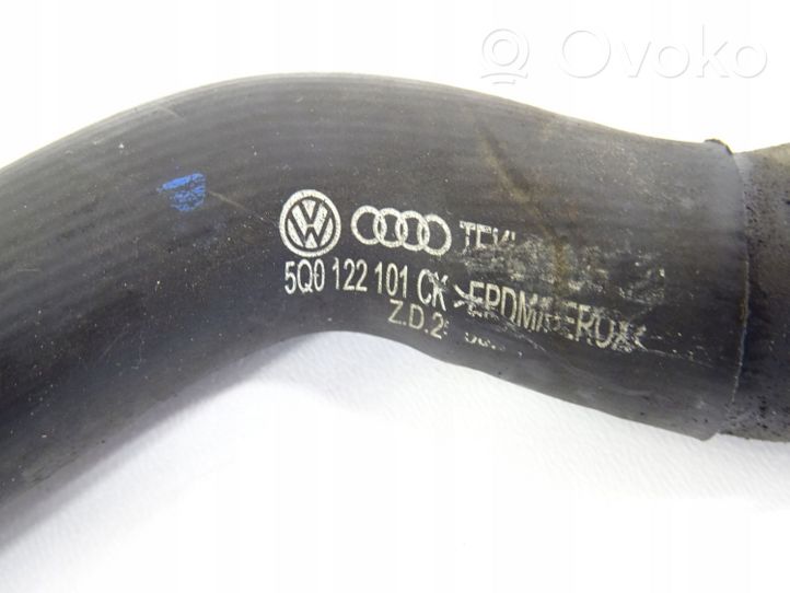 Volkswagen Touran III Tuyau de liquide de refroidissement moteur 5Q0122101CK