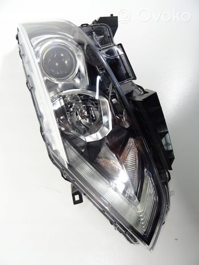 Nissan Qashqai Lampa przednia 10018013