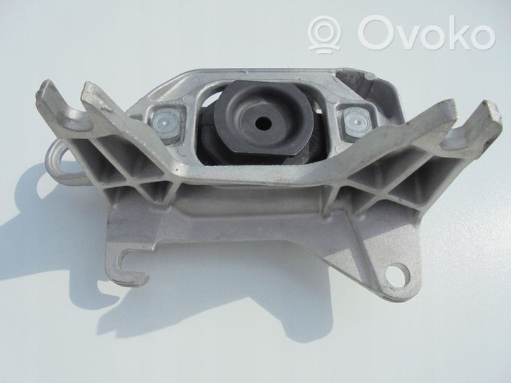 Nissan Qashqai Pavarų dėžės tvirtinimo kronšteinas 112221641R