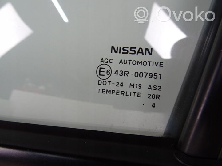 Nissan Juke I F15 Drzwi przednie KAD