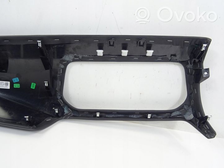 Nissan Qashqai J12 Rivestimento pannello centrale del cruscotto 682116UN0A