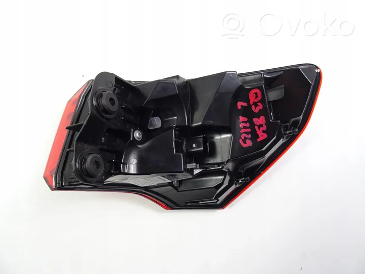 Audi Q3 F3 Lampa tylna 83A945091B