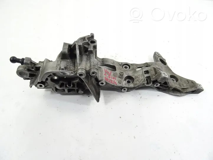 Volkswagen Golf VII Generator/alternator bracket 04L903143B