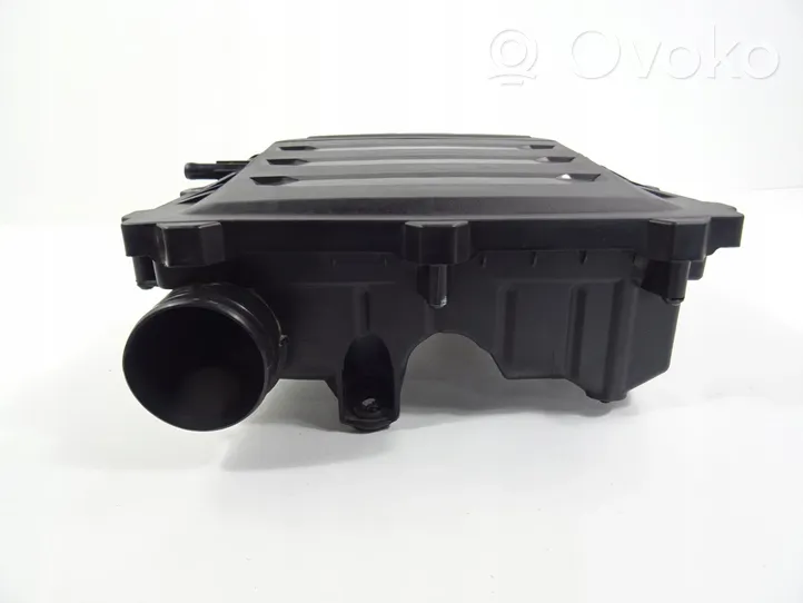 Volkswagen Polo VI AW Obudowa filtra powietrza 04C129601M