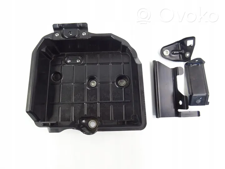 Toyota C-HR Bandeja para la caja de la batería 74404-02800