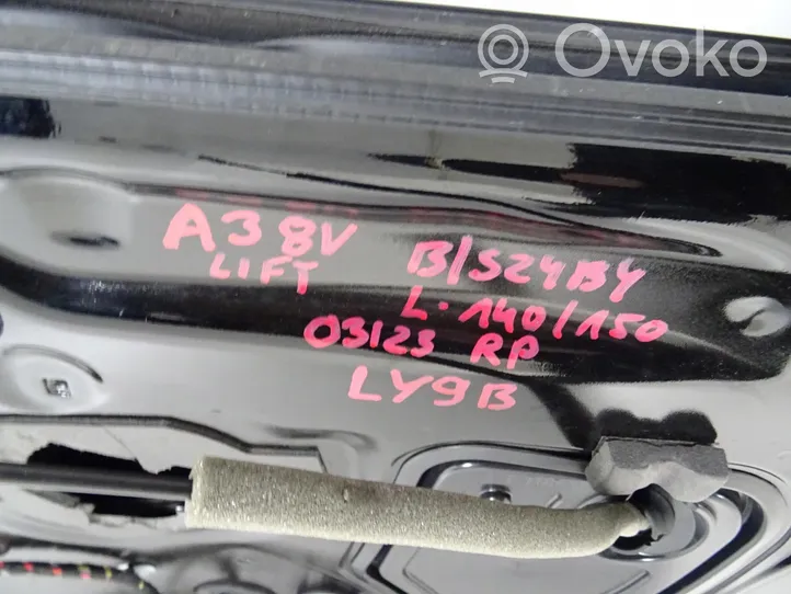 Audi A3 S3 8V Priekinės durys LY9B