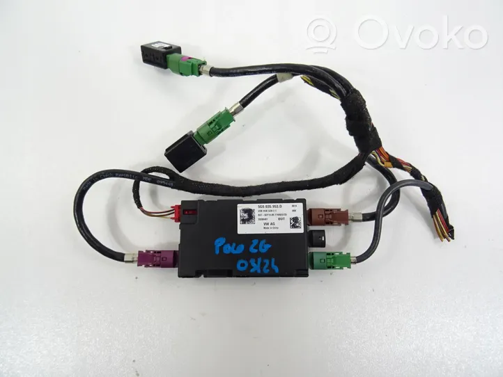Volkswagen Polo VI AW Moduł / Sterownik USB 