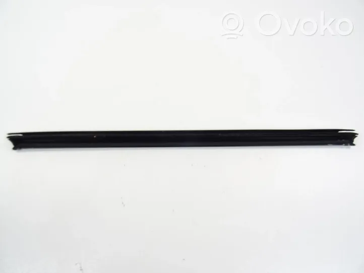 Audi Q3 F3 Guarnizione in gomma finestrino/vetro portiera posteriore 83R839479C