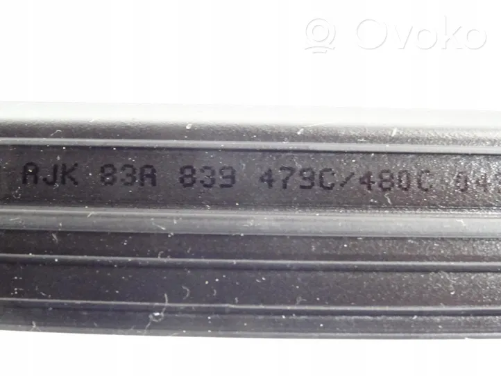 Audi Q3 F3 Takaoven ikkunalasin kumitiiviste 83R839479C