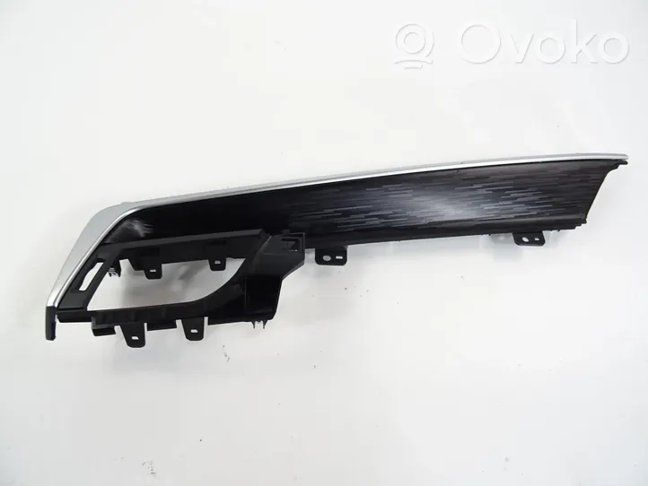 Nissan Qashqai J12 Rivestimento del pannello 684116UN1A