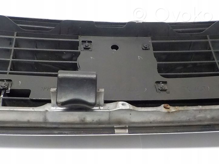 Lexus LS 430 Grille calandre supérieure de pare-chocs avant 5315550050