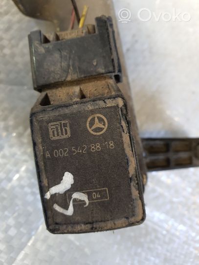 Mercedes-Benz SL R230 Niveausensor Niveauregulierung hinten A0025428818