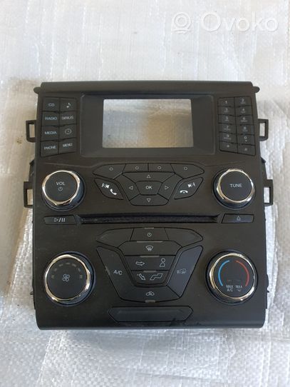 Ford Fusion II Console centrale, commande de multimédia l'unité principale HS7T18E243ED