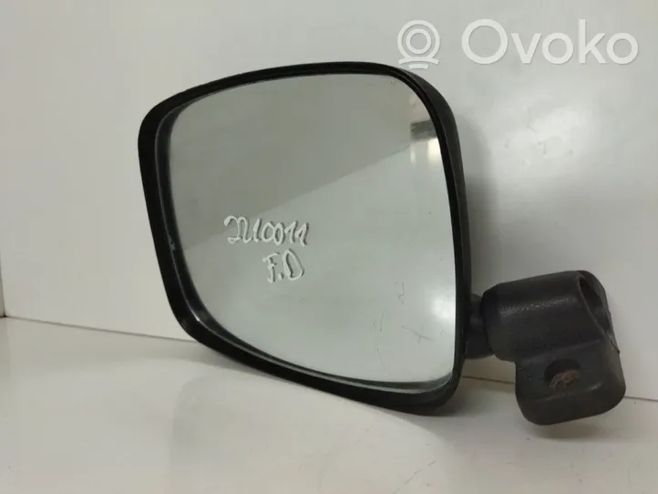 Nissan PickUp Y720 Front door electric wing mirror 