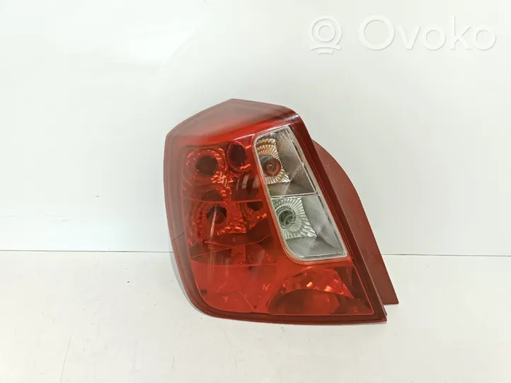 Chevrolet Nubira Lampy tylnej klapy bagażnika 