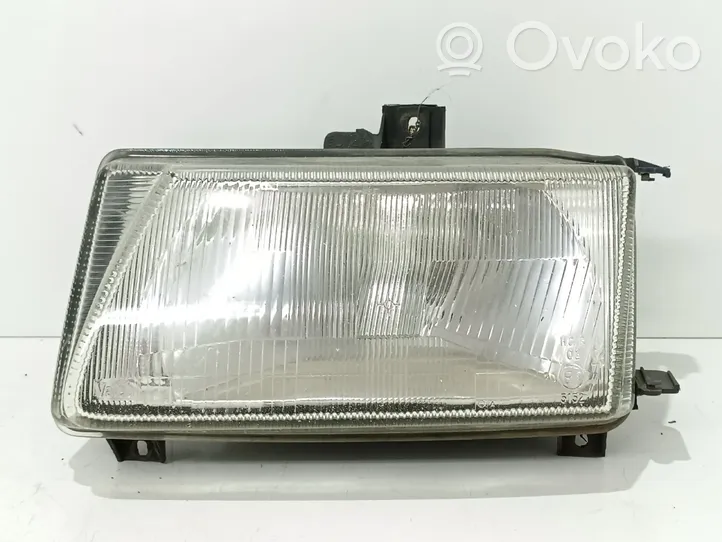 Seat Cordoba (6K) Lampa przednia 