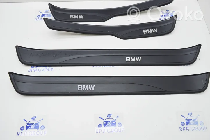 BMW 3 E90 E91 Kynnysverhoilusarja (sisä) 