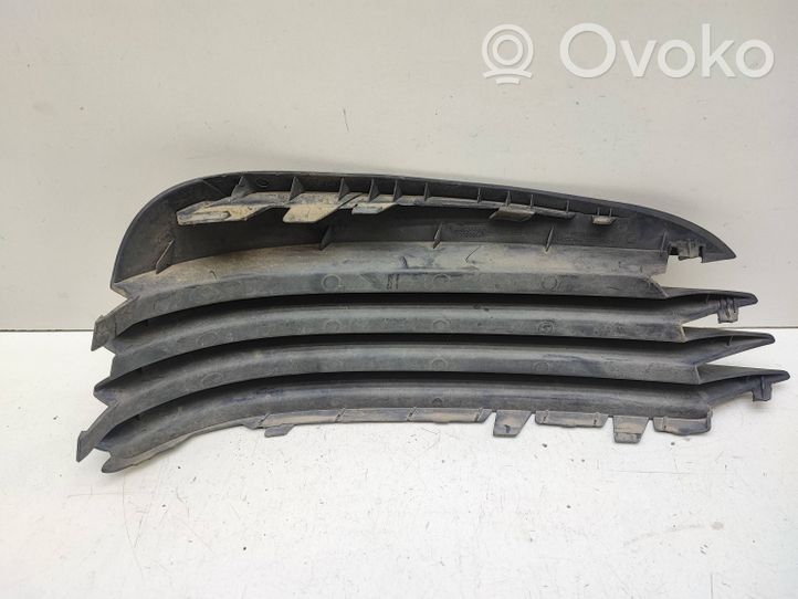 Opel Vectra C Kratka dolna zderzaka przedniego 13182914