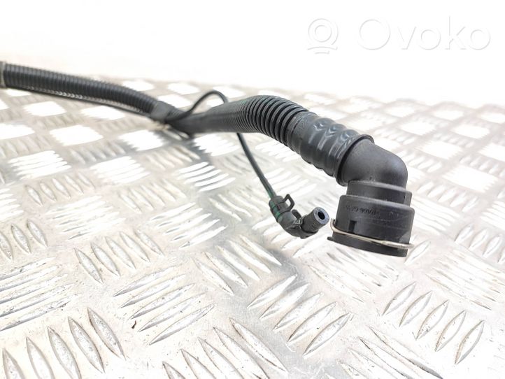 Opel Astra J Breather hose/pipe 55568268