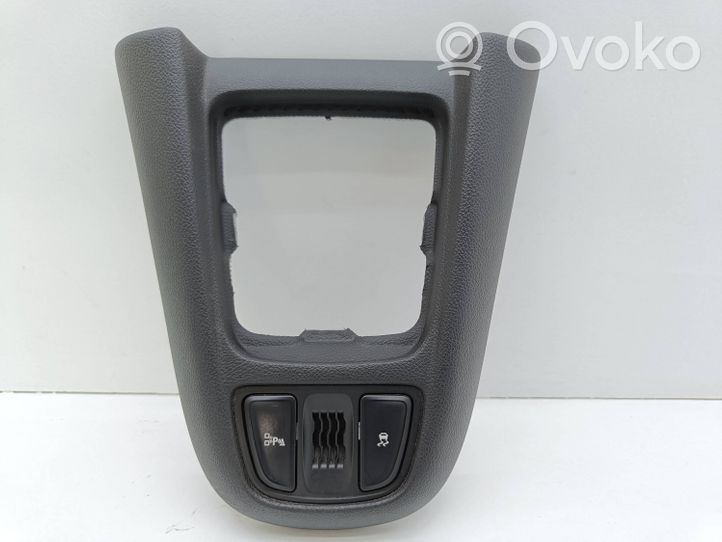 Opel Zafira C Consola de plástico de la palanca de cambios 13293509