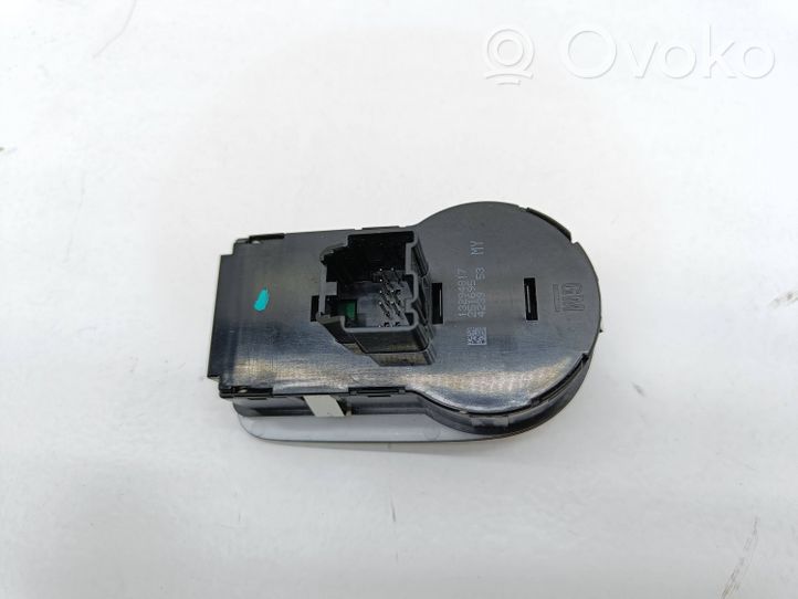 Opel Zafira C Interrupteur d’éclairage 13294817