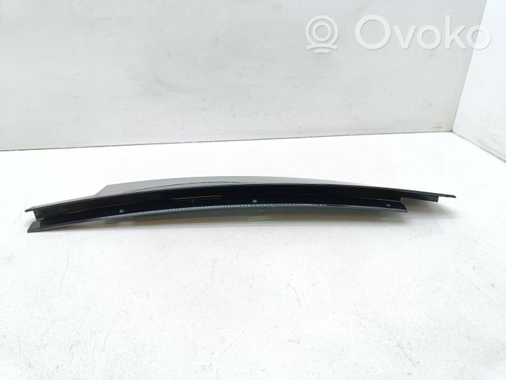 Mercedes-Benz C W204 Rivestimento modanatura del vetro della portiera posteriore A2046900387