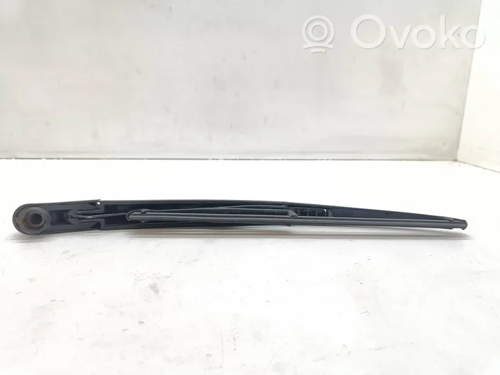 Opel Insignia A Rear wiper blade arm 