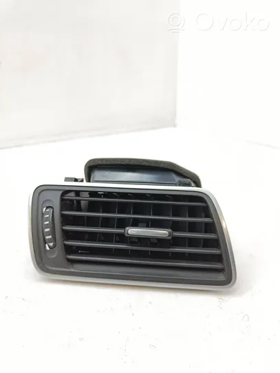 Volkswagen PASSAT B7 Garniture, panneau de grille d'aération latérale 3AB819702A