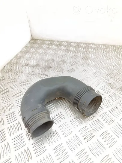 Volkswagen PASSAT B7 Air intake hose/pipe 1K0129618BQ